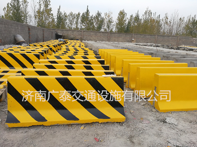 2000&times;800新泽西隔离墩